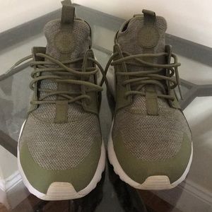 Green/ white Huarache